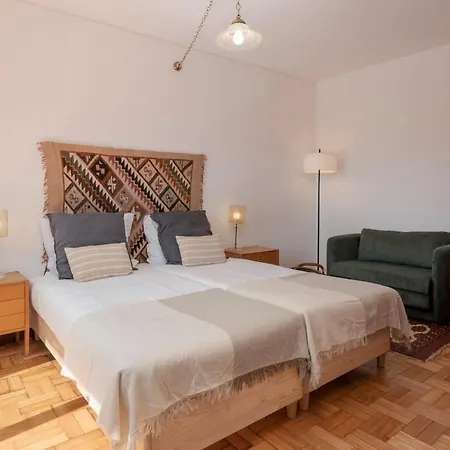 Matur I By An Island *